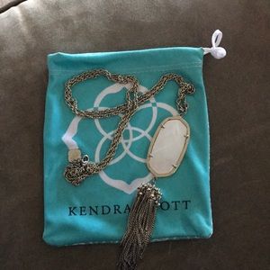 Long pearl tassel Kendra scott necklace